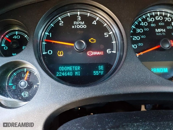 2013 GMC Sierra 1500 SLT with VIN 3GTP2WE71DG146605, listed as a IAAI auction lot 41334159 with 224,640 mi miles. Bid and sale history available at carsss.com. Image 15.