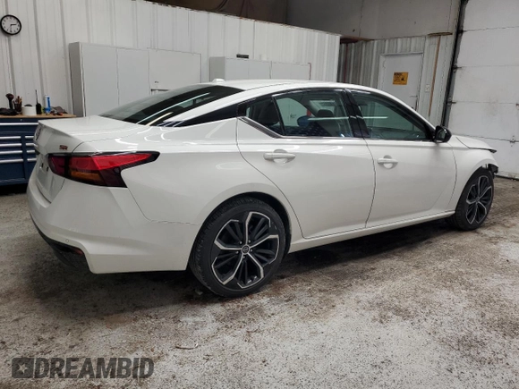 2023 Nissan Altima SR z VIN 1N4BL4CV9PN393319, wystawiony jako Copart lot #60611605 z przebiegiem 47 201 mil mil oraz Czysty tytuł • Clean title. Historia ofert i sprzedaży dostępna na DreamBid. Obrazek 3.