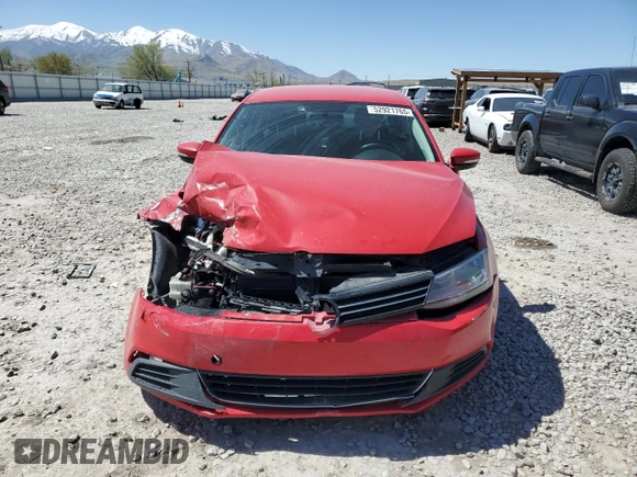 2013 Volkswagen Jetta SE with VIN 3VWDP7AJ6DM401761, listed as a Copart auction lot 52921765 with 119,847 mi miles and Salvage title. Bid and sale history available at DreamBid. Image 5.