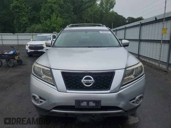 2014 Nissan Pathfinder Platinum Hybrid with VIN 5N1CR2MM1EC660531, listed as a Copart auction lot 59634305 with 164,996 mi miles and Clean title. Bid and sale history available at DreamBid. Image 5.