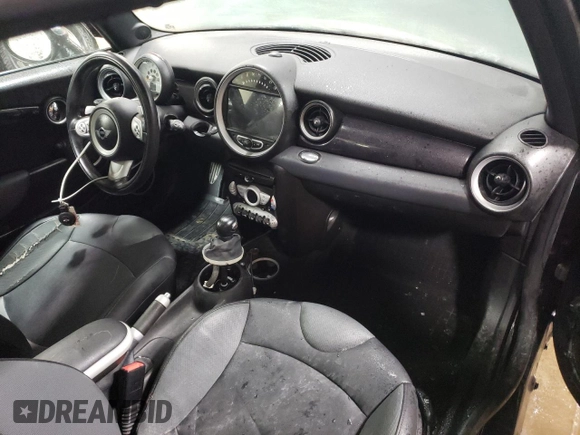2007 MINI Hardtop S with VIN WMWMF73547TL90560, listed as a Copart auction lot 42565685 with 57,066 mi miles and Salvage Title. Bid and sale history available at DreamBid. Image 8.