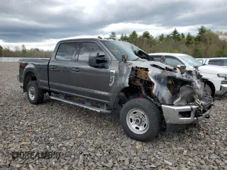 2017 Ford F-350 Platinum with VIN 1FT8W3BT5HEE60313, listed as a Copart auction lot 80275284 with Not Provided miles and Salvage Title. Bid and sale history available at DreamBid. Image 4.