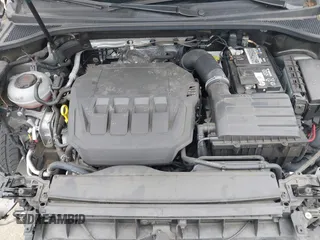 2020 Audi Q3 Premium z VIN WA1AECF32L1061271, wystawiony jako IAAI lot #42038795 z przebiegiem 23 902 mil mil oraz . Historia ofert i sprzedaży dostępna na DreamBid. Obrazek 10.