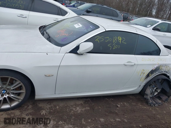 2011 BMW 3 Series 335i with VIN WBADX7C51BE742780, listed as a IAAI auction lot 41636961 with Not Provided miles and . Bid and sale history available at carsss.com. Image 13.