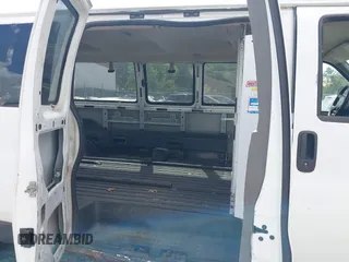 2006 Chevrolet Express Passenger with VIN 1GAHG39UX61106876, listed as a IAAI auction lot 42722638 with 157,081 mi miles and . Bid and sale history available at DreamBid. Image 8.