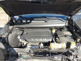 2019 Jeep Cherokee Latitude with VIN 1C4PJLCB6KD490529, listed as a IAAI auction lot 41890940 with 113,147 mi miles. Bid and sale history available at carsss.com. Image 10.