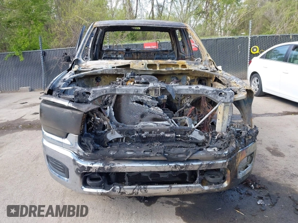 2024 Ram 2500 Big Horn z VIN 3C6UR5DL0RG102178, wystawiony jako IAAI lot #42044303 z przebiegiem Nie podano mil oraz . Historia ofert i sprzedaży dostępna na DreamBid. Obrazek 6.