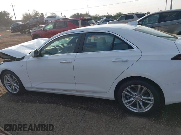 2024 Cadillac CT4 Luxury z VIN 1G6DA5RK2R0127414, wystawiony jako IAAI lot #41189546 z przebiegiem 6 383 mil mil oraz . Historia ofert i sprzedaży dostępna na DreamBid. Obrazek 14.