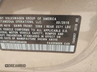 2015 Volkswagen Passat Wolfsburg Edition z VIN 1VWAT7A33FC084526, wystawiony jako IAAI lot #42191378 z przebiegiem 193 142 mil mil oraz . Historia ofert i sprzedaży dostępna na DreamBid. Obrazek 9.