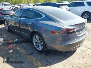 2014 Tesla Model S 60 с VIN 5YJSA1S12EFP41227, выставлен на аукционе IAAI как лот 42027457 с пробегом 81 665 миль миль и . История ставок и продаж доступна на DreamBid. Изображение 3.