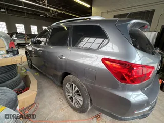 2018 Nissan Pathfinder SL with VIN 5N1DR2MM4JC642572, listed as a Copart auction lot 52231465 with 88,715 mi miles and Clean Title. Bid and sale history available at carsss.com. Image 3.