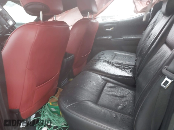 2021 Toyota Tacoma SR с VIN 3TMCZ5AN0MM403070, выставлен на аукционе IAAI как лот 41783196 с пробегом Не указан миль и . История ставок и продаж доступна на DreamBid. Изображение 8.