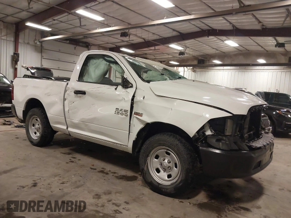 2015 Ram 1500 Express with VIN 3C6JR7AT9FG532418, listed as a IAAI auction lot 41267889 with 120,812 mi miles and . Bid and sale history available at DreamBid. Image 1.