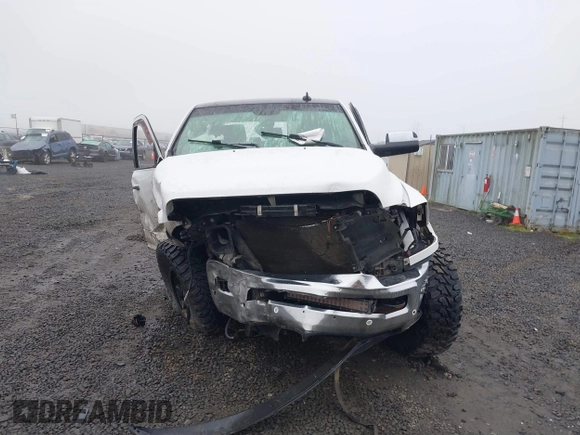 2016 Ram 2500 Laramie with VIN 3C6UR5NL2GG287071, listed as a IAAI auction lot 40989387 with 104,781 mi miles and . Bid and sale history available at DreamBid. Image 12.