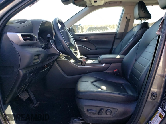 2023 Toyota Highlander L with VIN 5TDKDRBH5PS005383, listed as a Copart auction lot 44438255 with 17,149 mi miles and Salvage title. Bid and sale history available at DreamBid. Image 7.