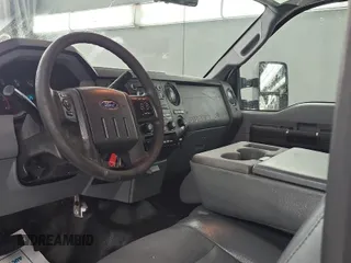 2011 Ford F-250 XLT z VIN 1FT7X2AT3BEC68318, wystawiony jako IAAI lot #42066295 z przebiegiem 480 639 mil mil oraz . Historia ofert i sprzedaży dostępna na DreamBid. Obrazek 1.