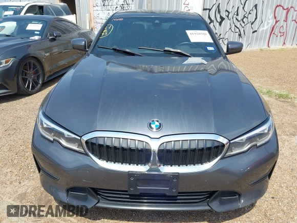 2020 BMW 3 Series 330i with VIN 3MW5R1J02L8B16680, listed as a IAAI auction lot 41928580 with Not Provided miles and . Bid and sale history available at DreamBid. Image 6.