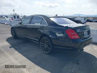 2009 Mercedes-Benz S-Class 5.5L V12 with VIN WDDNG76X09A273645, listed as a IAAI auction lot 41927453 with 1 mi miles. Bid and sale history available at carsss.com. Image 3.