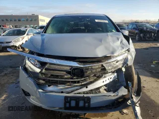 2024 Honda Odyssey Elite with VIN 5FNRL6H9XRB029489, listed as a Copart auction lot 44052575 with 4,761 mi miles and Salvage Title. Bid and sale history available at carsss.com. Image 5.