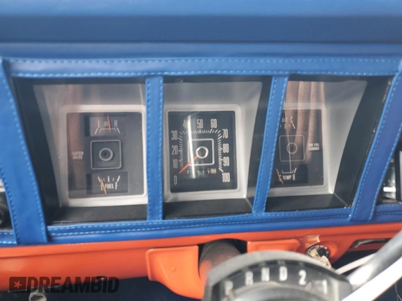 1975 Ford F-150 z VIN F15MLX09534, wystawiony jako Copart lot #43406975 z przebiegiem 71 117 mil mil oraz Czysty tytuł • Clean title. Historia ofert i sprzedaży dostępna na DreamBid. Obrazek 9.