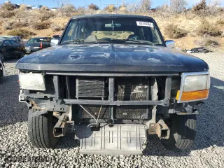 1995 Ford Bronco Custom with VIN 1FMEU15H2SLB84420, listed as a Copart auction lot 80346964 with 174,259 mi miles and Salvage Title. Bid and sale history available at carsss.com. Image 5.