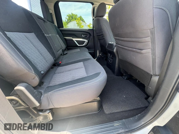 2020 Nissan Titan with VIN 1N6AA1ED8LN5011, listed as a Copart auction lot 67142895 with 132,686 mi miles and Clean title. Bid and sale history available at DreamBid. Image 6.