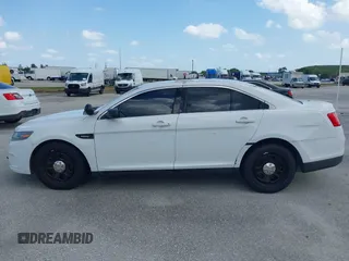 2017 Ford Police Interceptor Sedan with VIN 1FAHP2L87HG133682, listed as a IAAI auction lot 41898807 with 64,078 mi miles. Bid and sale history available at carsss.com. Image 14.