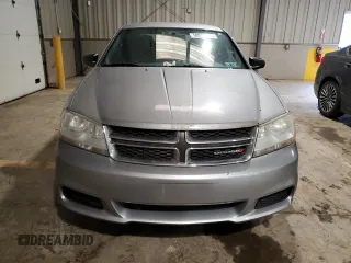 2014 Dodge Avenger SE z VIN 1C3CDZAB3EN160734, wystawiony jako Copart lot #58937135 z przebiegiem 115 311 mil mil oraz Tytuł czysty. Historia ofert i sprzedaży dostępna na DreamBid. Obrazek 5.