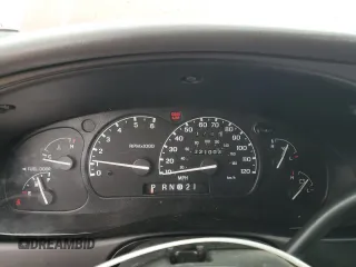 2000 Ford Explorer XLT z VIN 1FMZU63E3YZB39063, wystawiony jako Copart lot #74105104 z przebiegiem 231 003 mil mil oraz Szkoda całkowita • Salvage title. Historia ofert i sprzedaży dostępna na DreamBid. Obrazek 9.