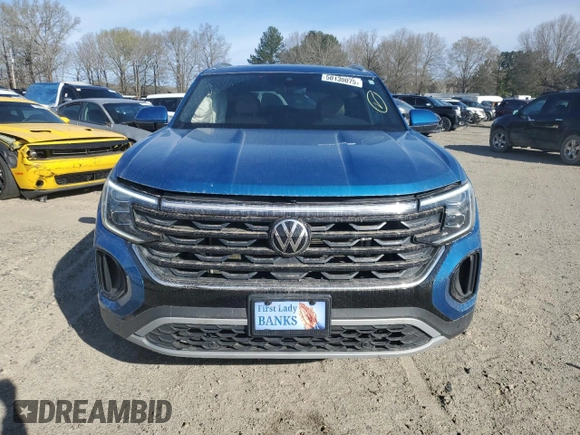 2024 Volkswagen Atlas SE with VIN 1V2JE2CA2RC210518, listed as a Copart auction lot 50130075 with 32,939 mi miles and Salvage title. Bid and sale history available at DreamBid. Image 5.
