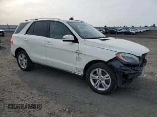 2013 Mercedes-Benz M 350 with VIN 4JGDA2EB2DA221051, listed as a Copart auction lot 52805955 with 136,797 mi miles and Salvage title. Bid and sale history available at DreamBid. Image 4.