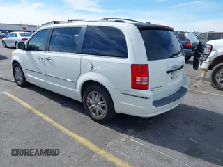 2010 Chrysler Town & Country Limited with VIN 2A4RR6DX7AR124114, listed as a IAAI auction lot 41595803 with 183,684 mi miles. Bid and sale history available at carsss.com. Image 3.