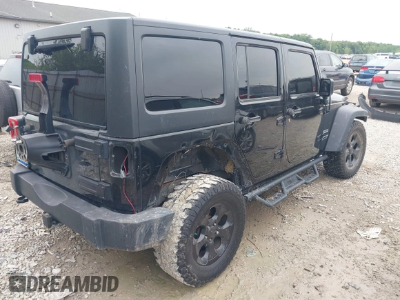 2018 Jeep Wrangler Unlimited Freedom z VIN 1C4BJWDG0JL803889, wystawiony jako IAAI lot #42782367 z przebiegiem 105 738 mil mil oraz . Historia ofert i sprzedaży dostępna na DreamBid. Obrazek 4.