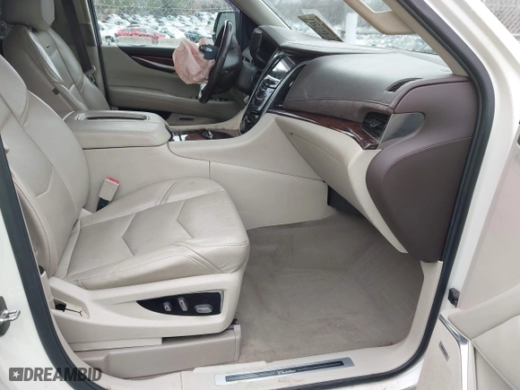 2015 Cadillac Escalade Premium with VIN 1GYS4NKJ9FR547587, listed as a IAAI auction lot 41556378 with 155,038 mi miles. Bid and sale history available at carsss.com. Image 5.