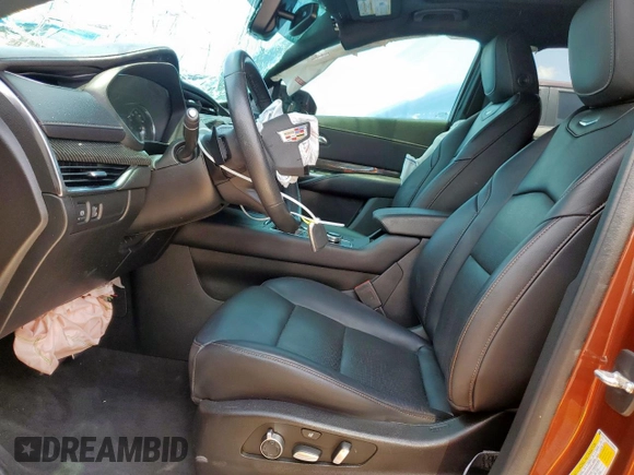 2020 Cadillac XT4 FWD Sport z VIN 1GYFZER45LF025992, wystawiony jako Copart lot #60110325 z przebiegiem 43 820 mil mil oraz Szkoda całkowita • Salvage title. Historia ofert i sprzedaży dostępna na DreamBid. Obrazek 7.
