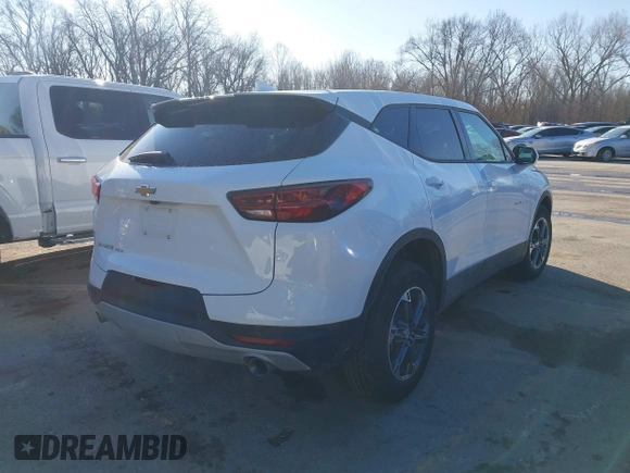 2025 Chevrolet Blazer LT with VIN 3GNKBHR41SS150662, listed as a IAAI auction lot 41842035 with 9,087 mi miles and . Bid and sale history available at DreamBid. Image 4.