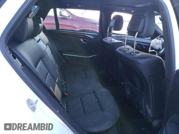2014 Mercedes-Benz E 350 Luxury with VIN WDDHH8JB7EA822697, listed as a Copart auction lot 45219865 with 45,342 mi miles and Clean Title. Bid and sale history available at DreamBid. Image 10.