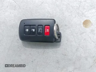 2015 Toyota RAV4 Limited с VIN JTMDFREV8FD134295, выставлен на аукционе IAAI как лот 41928952 с пробегом 191 417 миль миль и . История ставок и продаж доступна на DreamBid. Изображение 11.