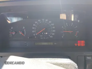 1997 Volvo 850 с VIN YV1LW5647V2322448, выставлен на аукционе IAAI как лот 42311389 с пробегом 162 547 миль миль и . История ставок и продаж доступна на DreamBid. Изображение 7.