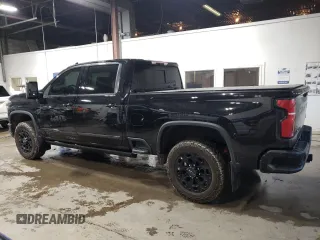 2024 Chevrolet Silverado 3500HD High Country with VIN 2GC4YVEY8R1243305, listed as a Copart auction lot 46139215 with 18,064 mi miles and Salvage Title. Bid and sale history available at carsss.com. Image 2.