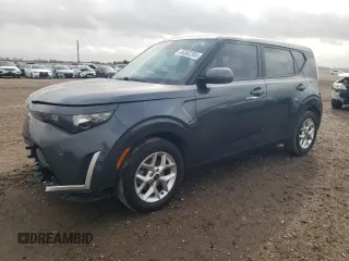 2023 Kia Soul S with VIN KNDJ23AU8P7205827, listed as a Copart auction lot 45362355 with 20,399 mi miles and Salvage Title. Bid and sale history available at carsss.com. Image 1.