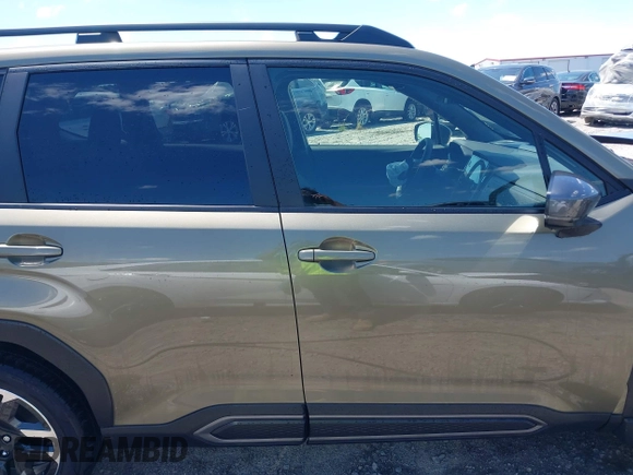 2025 Subaru Forester Limited z VIN JF2SLDRC6SH445868, wystawiony jako IAAI lot #42186891 z przebiegiem 6 488 mil mil oraz . Historia ofert i sprzedaży dostępna na DreamBid. Obrazek 14.