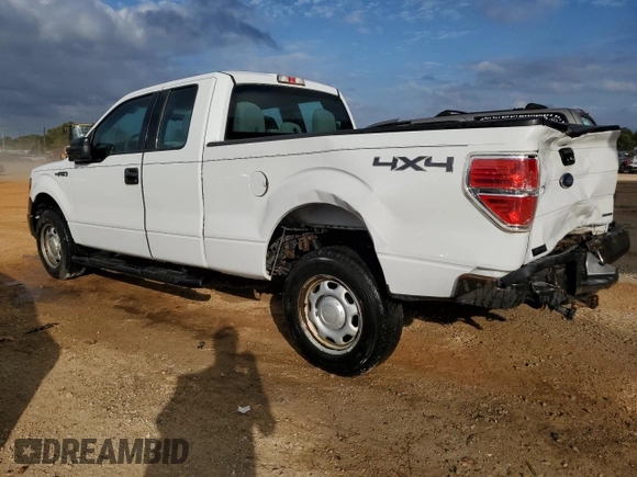 2014 Ford F-150 XL with VIN 1FTFX1EFXEFC49452, listed as a Copart auction lot 79477404 with 183,437 mi miles and Clean Title. Bid and sale history available at carsss.com. Image 2.