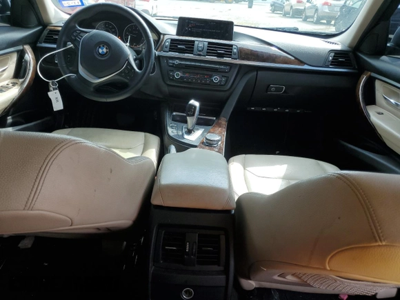 2015 BMW 3 Series 328i z VIN WBA3A5G53FNS90977, wystawiony jako Copart lot #60693435 z przebiegiem 154 136 mil mil oraz Szkoda całkowita • Salvage title. Historia ofert i sprzedaży dostępna na DreamBid. Obrazek 8.