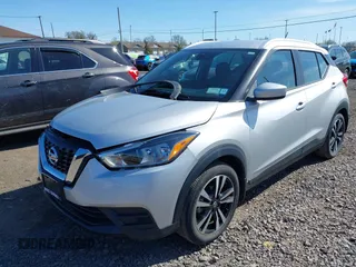 2020 Nissan Kicks SV with VIN 3N1CP5CV7LL545281, listed as a IAAI auction lot 42136872 with 11,458 mi miles. Bid and sale history available at carsss.com. Image 18.