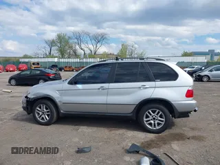 2006 BMW X5 3.0i with VIN 5UXFA13596LY41387, listed as a IAAI auction lot 42039140 with 169,696 mi miles. Bid and sale history available at carsss.com. Image 15.