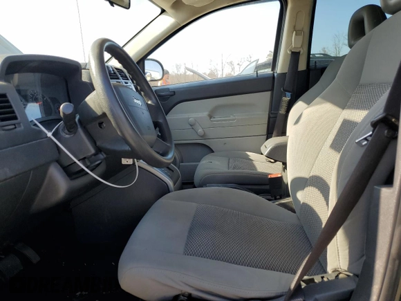 2007 Jeep Compass Sport with VIN 1J8FF47W07D217117, listed as a Copart auction lot 43633575 with 131,936 mi miles and Salvage Title. Bid and sale history available at carsss.com. Image 7.