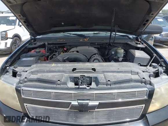 2007 Chevrolet Avalanche 3LT z VIN 3GNEC12017G152396, wystawiony jako IAAI lot #42261163 z przebiegiem Nie podano mil oraz . Historia ofert i sprzedaży dostępna na DreamBid. Obrazek 10.