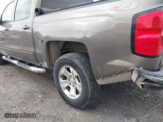 2015 Chevrolet Silverado 1500 LT with VIN 3GCUKREC4FG237341, listed as a IAAI auction lot 41813464 with 108,751 mi miles. Bid and sale history available at carsss.com. Image 20.