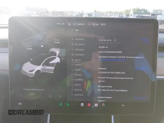2019 Tesla Model 3 Mid Range z VIN 5YJ3E1EA8KF464681, wystawiony jako IAAI lot #42072104 z przebiegiem 83 451 mil mil oraz . Historia ofert i sprzedaży dostępna na DreamBid. Obrazek 18.